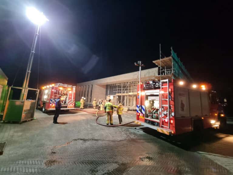 Brandweer Twello oefent bij Nikkels
