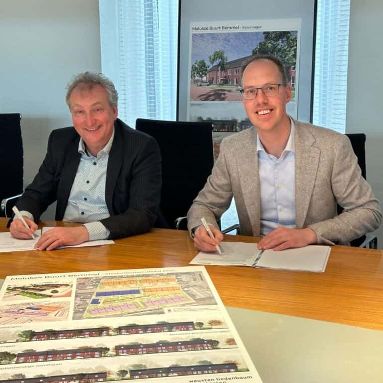 Contractondertekening Molukse wijk Bemmel