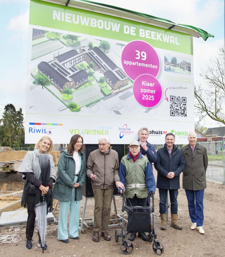Feestelijke start bouw woonzorglocatie de nieuwe Beekwal in Eerbeek