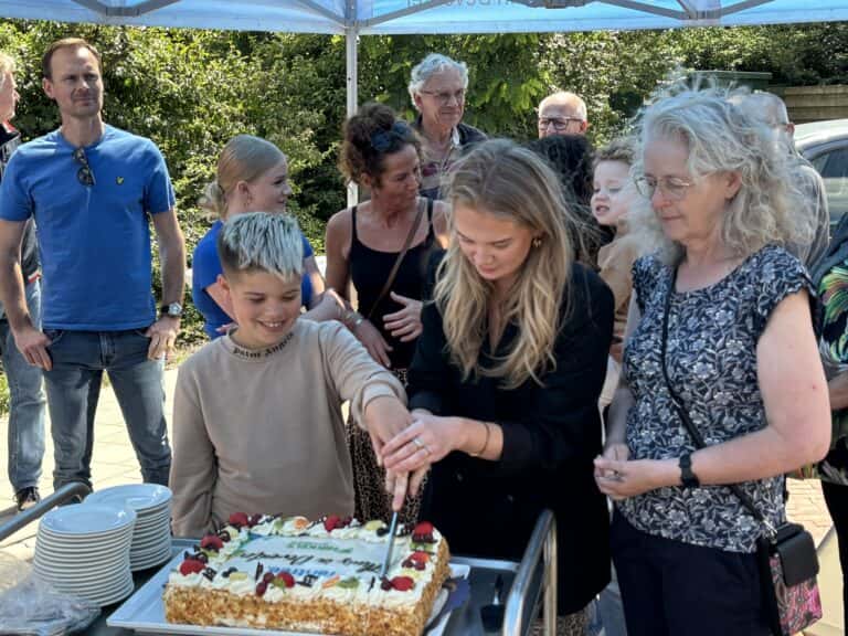 Opleverfeest 27 sociale huurwoningen D.G. Van der Keesselstraat in Deventer