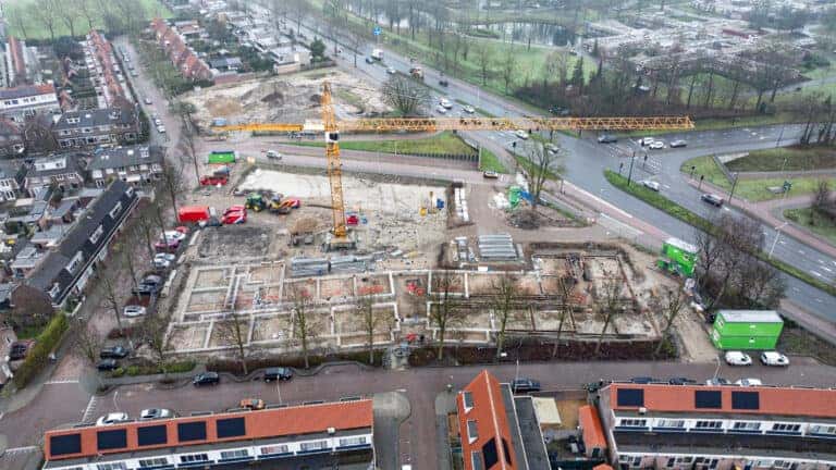 Eerste fundering bij Hof van Sluiswijk in Deventer