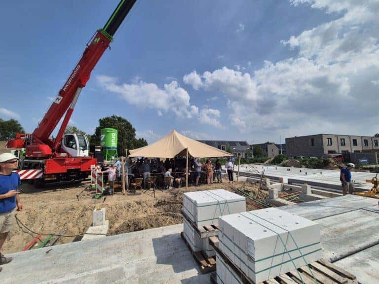 Start bouw 30 appartementen Douma Raalte gevierd