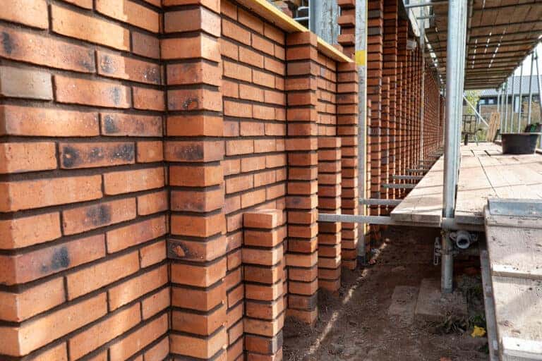 Metselwerk geeft De Hoeve continu andere uitstraling