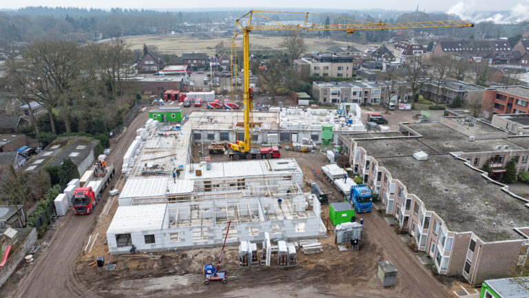 De eerste verdieping bereikt!