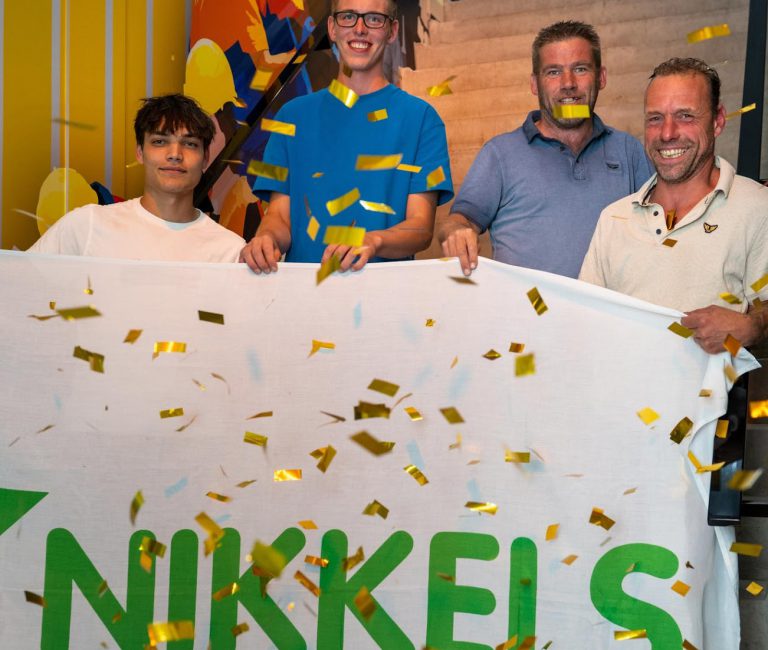 Diploma uitreiking leerlingen bij Bouwmensen_Nikkels 1